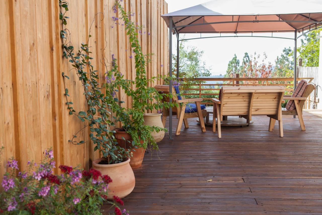 Connected Guest House Amirim Exterior foto